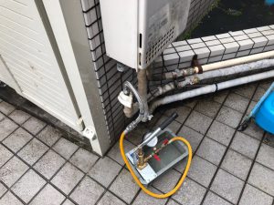 漏水.net | rousui.net | 東京の漏水調査 | 耐圧テスト1