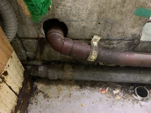 漏水.net | rousui.net | 厨房の排水管の漏水2
